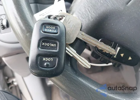 2002 Toyota Sienna Le from USA, damaged, VIN 4T3ZF13C52U437640